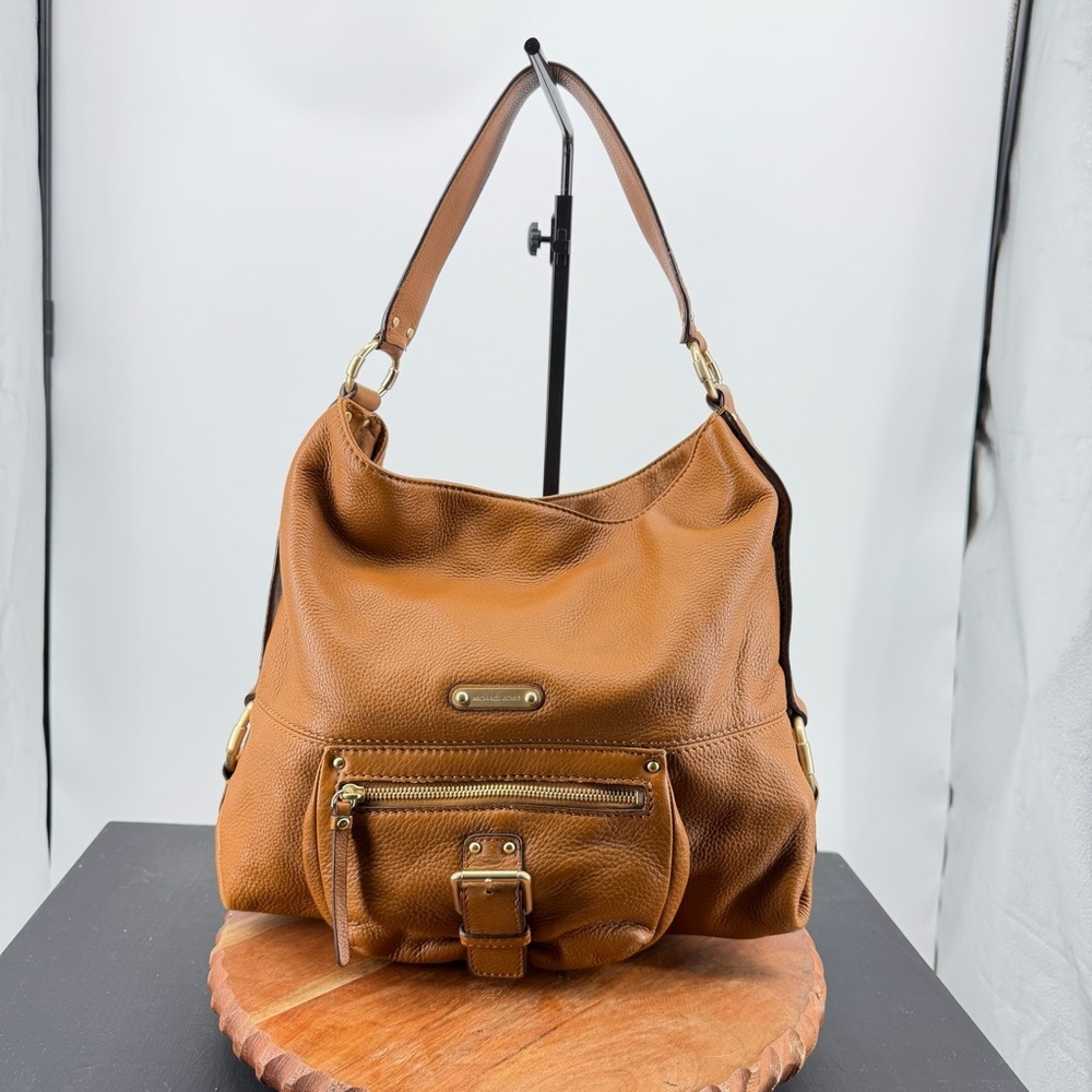 Michael Kors Austin Brown Leather Shoulder Bag‎ Magnetic Snap Closure gold